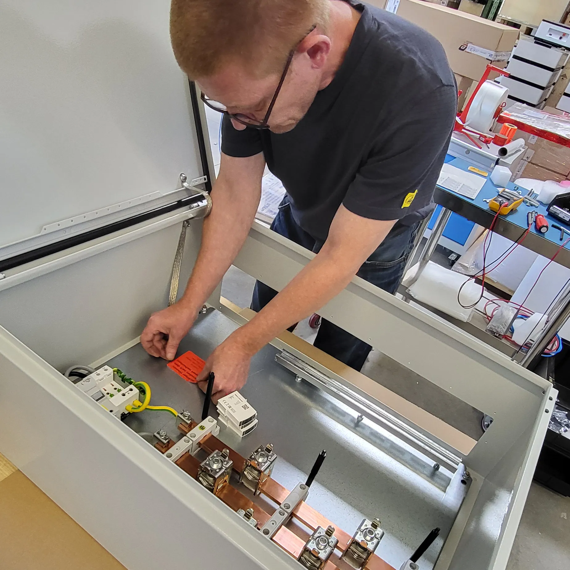 Q3 Produktion AC Boxen